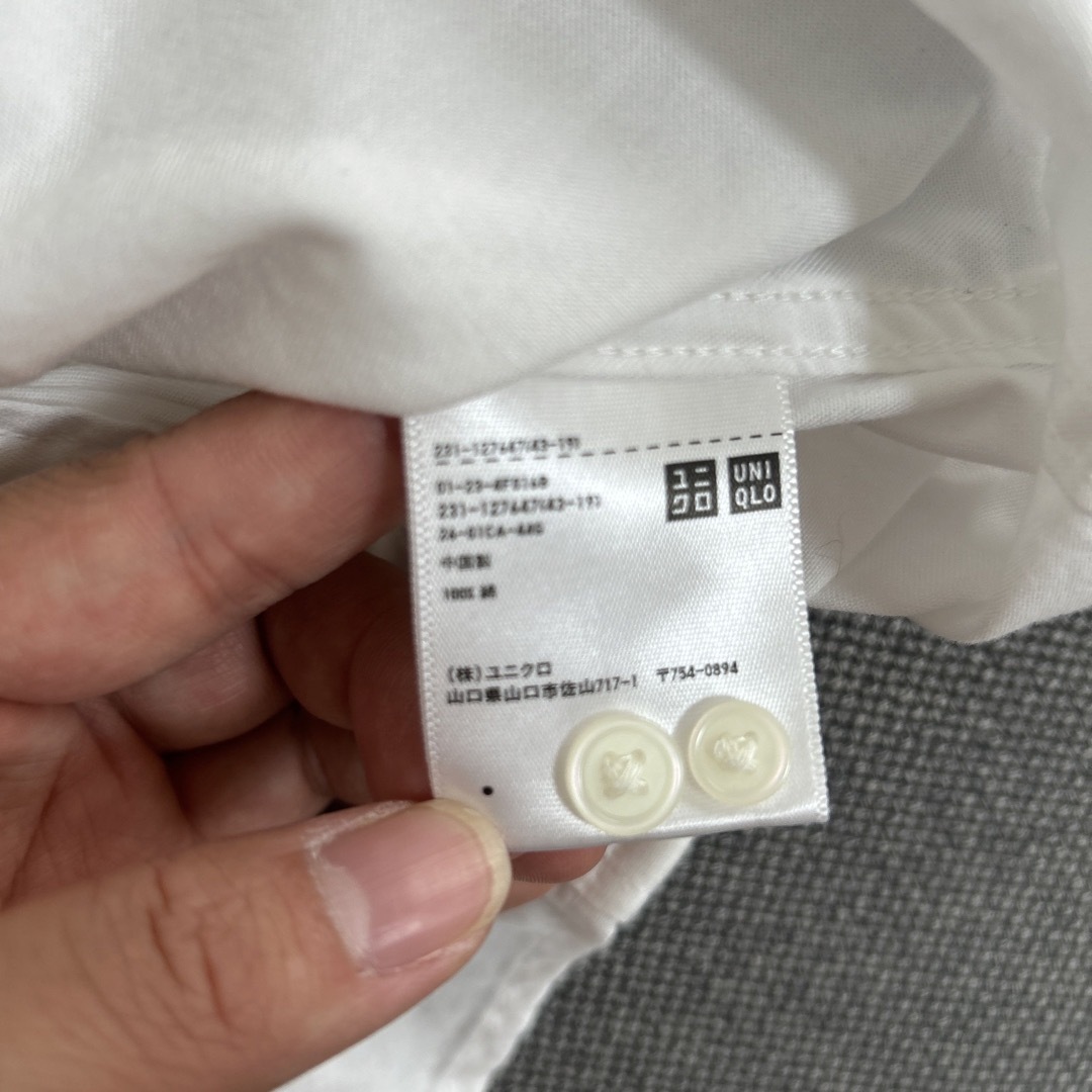 UNIQLO(ユニクロ)のユニクロ　白シャツ レディースのトップス(シャツ/ブラウス(長袖/七分))の商品写真