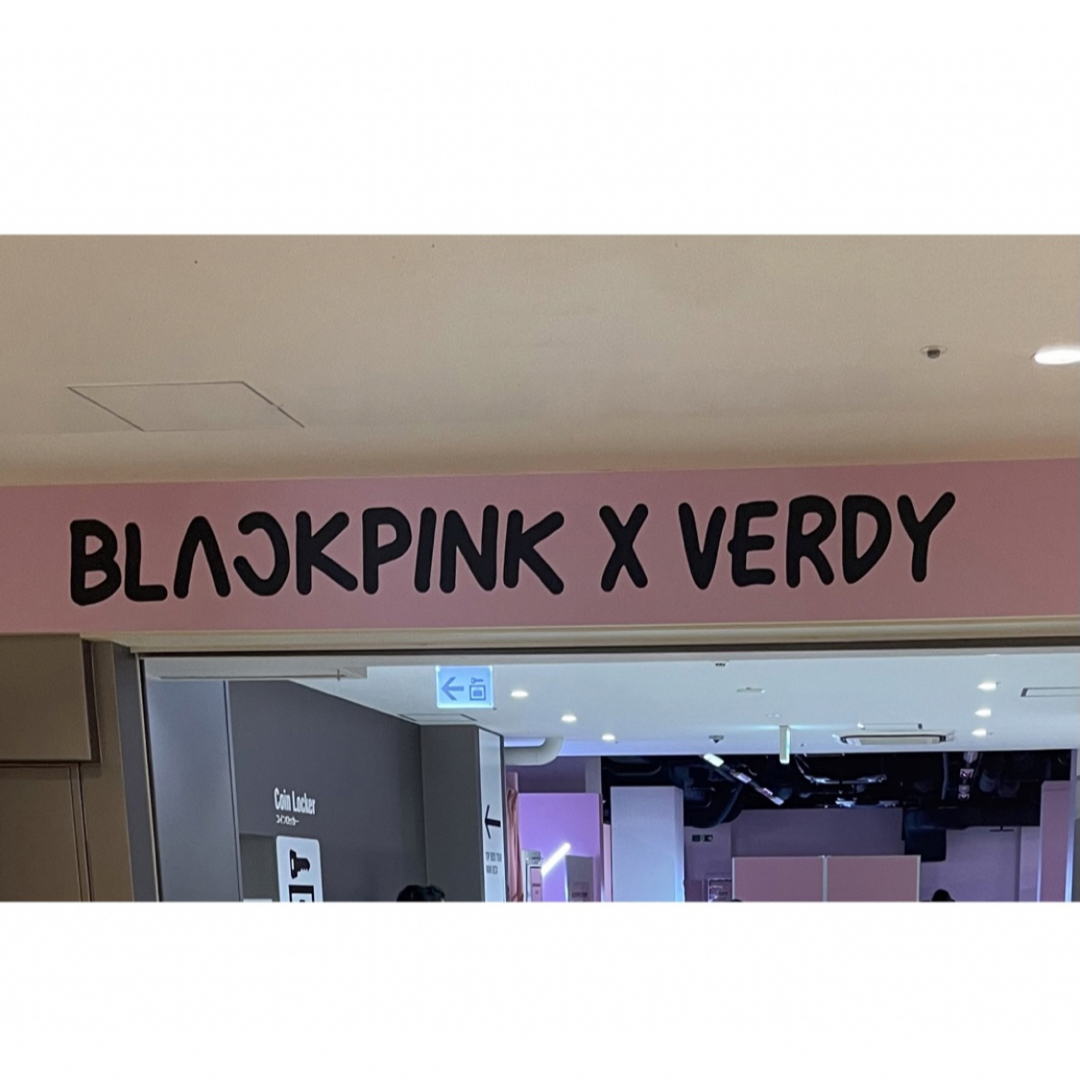 【即購入OK】 BLACKPINK × VERDY ソウル限定　Tシャツ　M