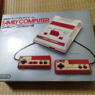 ニンテンドウ(任天堂)の任天堂ファミリーコンピュータ(家庭用ゲーム機本体)