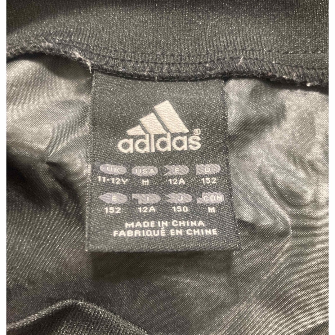 adidas(アディダス)の150 adidas サッカーピステ　✖️2 キッズ/ベビー/マタニティのキッズ服男の子用(90cm~)(ジャケット/上着)の商品写真