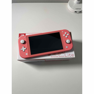 ニンテンドースイッチ(Nintendo Switch)のNINTENDO SWITCH LITE ピンク(家庭用ゲーム機本体)
