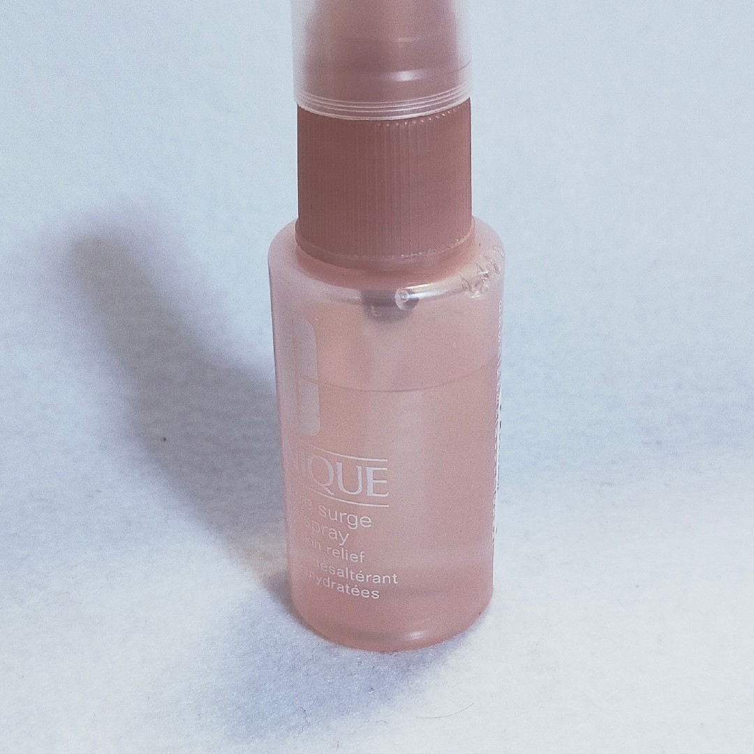 CLINIQUE(クリニーク)の【みっち様専用】CLINIQUE モイスチャー サージフェース スプレー30ml コスメ/美容のスキンケア/基礎化粧品(化粧水/ローション)の商品写真