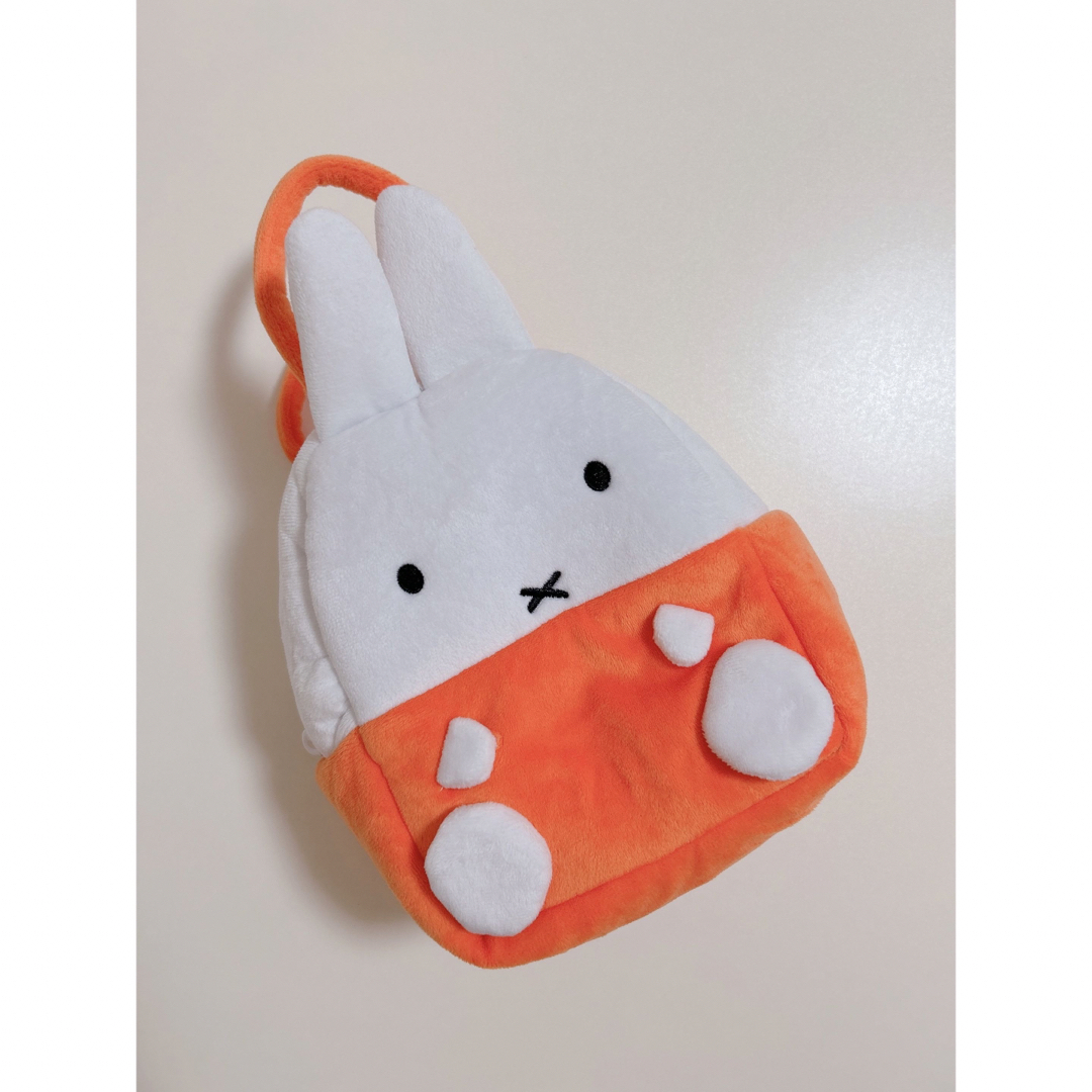 miffy(ミッフィー)のミッフィー　ふわふわ　ハンドバッグ　ミニバッグ　ランチバッグ キッズ/ベビー/マタニティのこども用バッグ(ランチボックス巾着)の商品写真