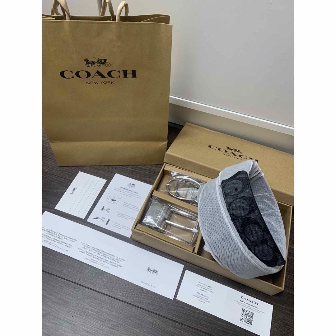 COACH(コーチ)の新品未使用　ショッパー付　コーチ　coach ベルト　リバーシブル　プレゼントに メンズのファッション小物(ベルト)の商品写真