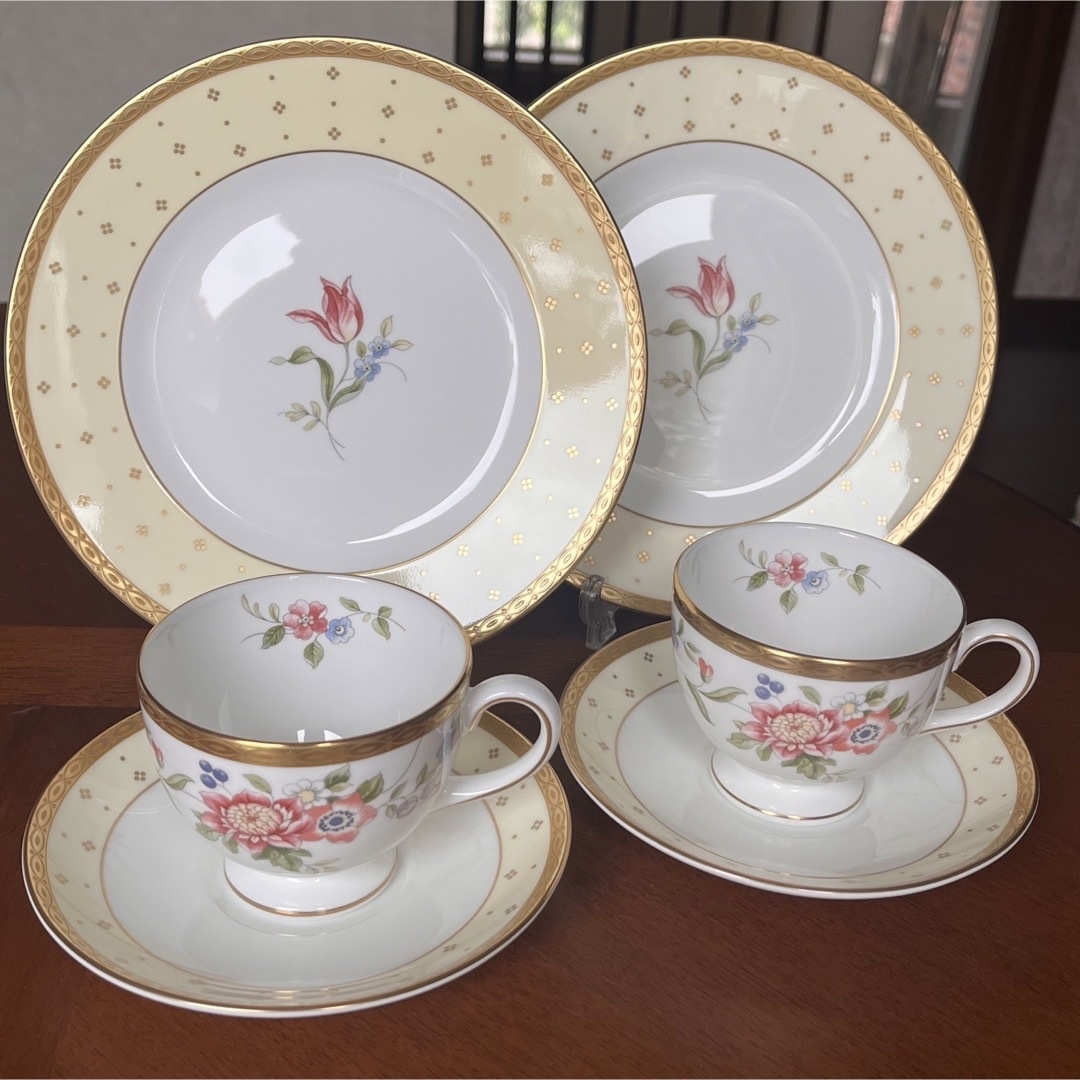 WEDGWOOD - 【未使用美品】ウェッジウッド☆グレース☆トリオ ペアの