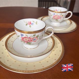 ウェッジウッド(WEDGWOOD)の【未使用美品】ウェッジウッド★グレース★トリオ　ペア(食器)