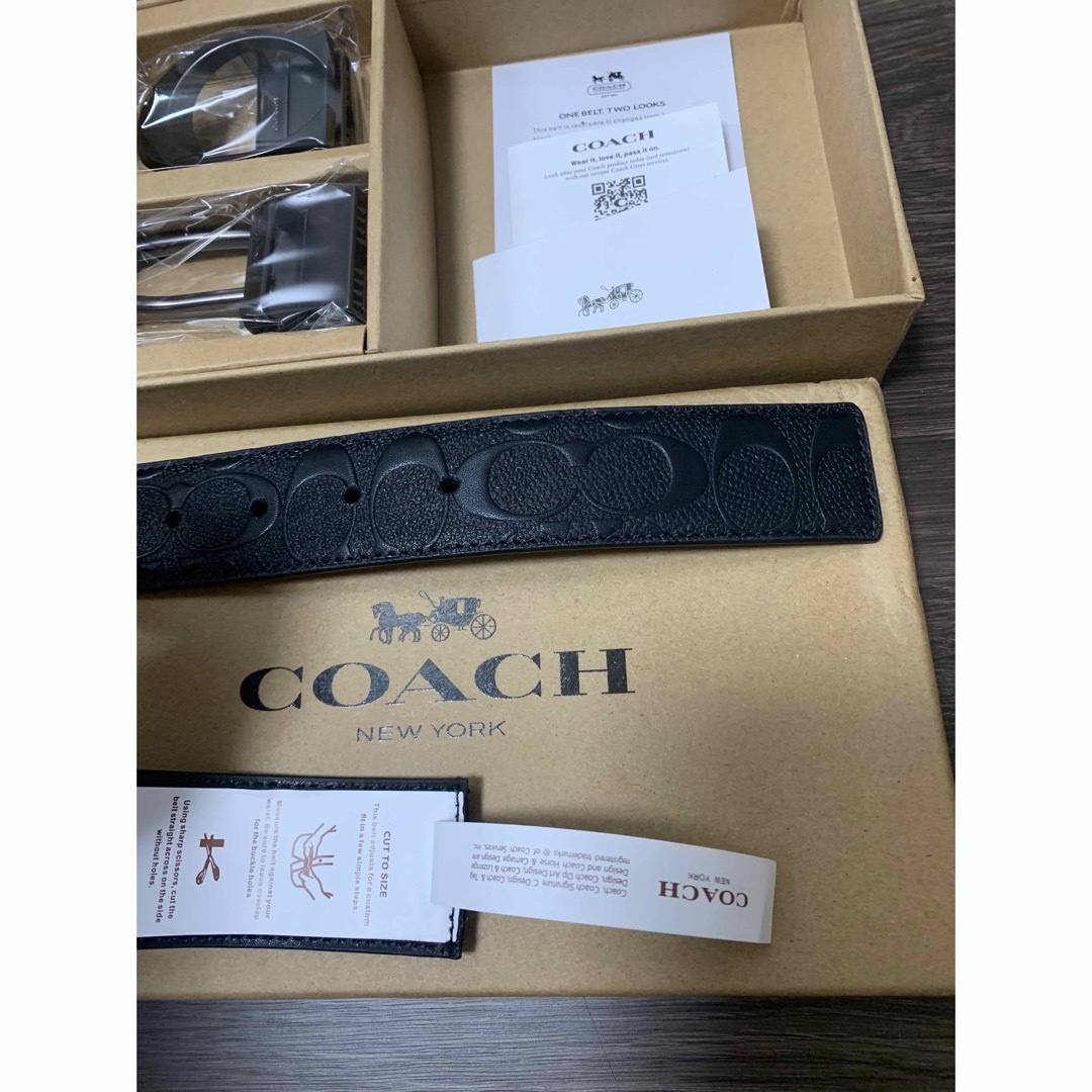 COACH(コーチ)の新品未使用　ショッパー付　コーチ　coach ベルト　リバーシブル　プレゼントに メンズのファッション小物(ベルト)の商品写真