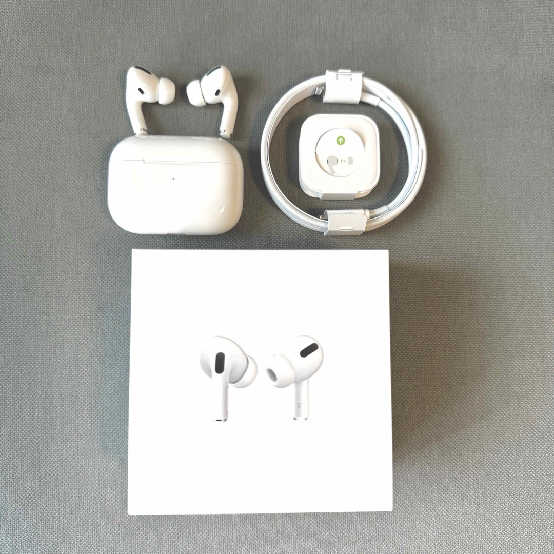 AirPods pro 純正イヤーピース/充電ケーブル未使用-