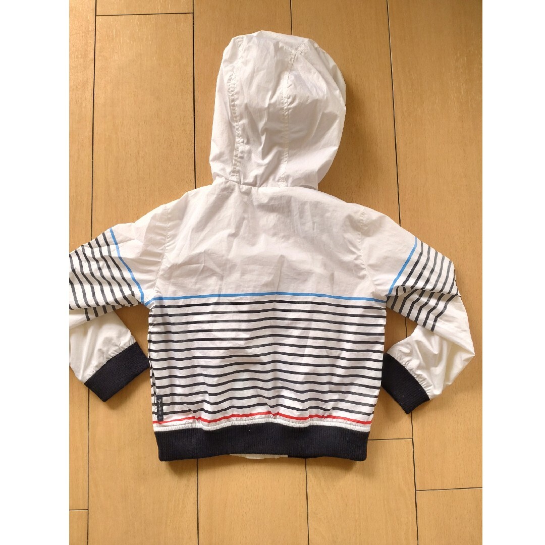 ARMANI JUNIOR(アルマーニ ジュニア)のARMANI JUNIOR ウインドブレーカー キッズ/ベビー/マタニティのキッズ服男の子用(90cm~)(ジャケット/上着)の商品写真