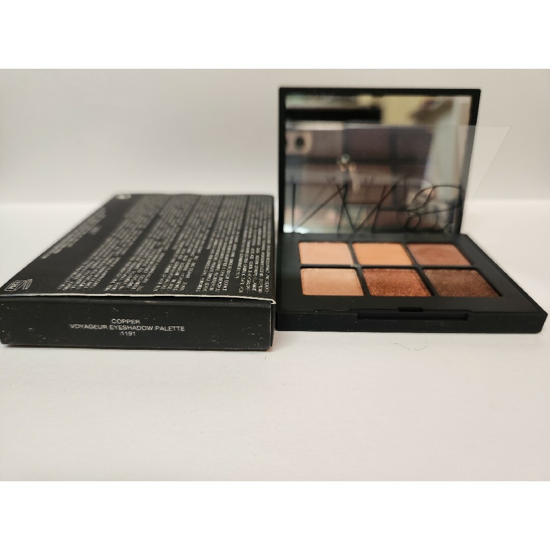 NARS(ナーズ)のNARS ヴォワヤジュールアイシャドウパレット 1191 コスメ/美容のベースメイク/化粧品(アイシャドウ)の商品写真