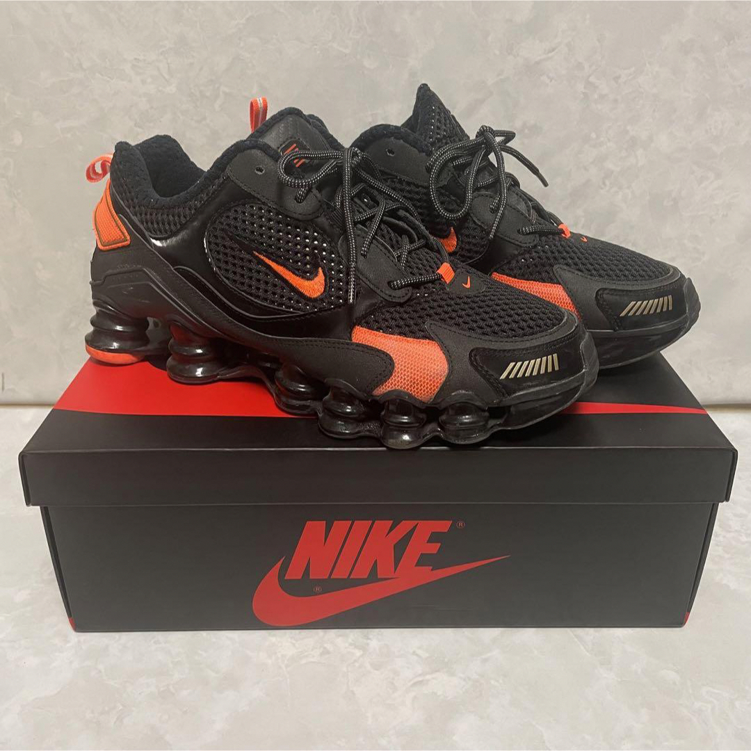 NIKE(ナイキ)の【専用】Nike WMNS Shox TL Nova "Black Orange メンズの靴/シューズ(スニーカー)の商品写真