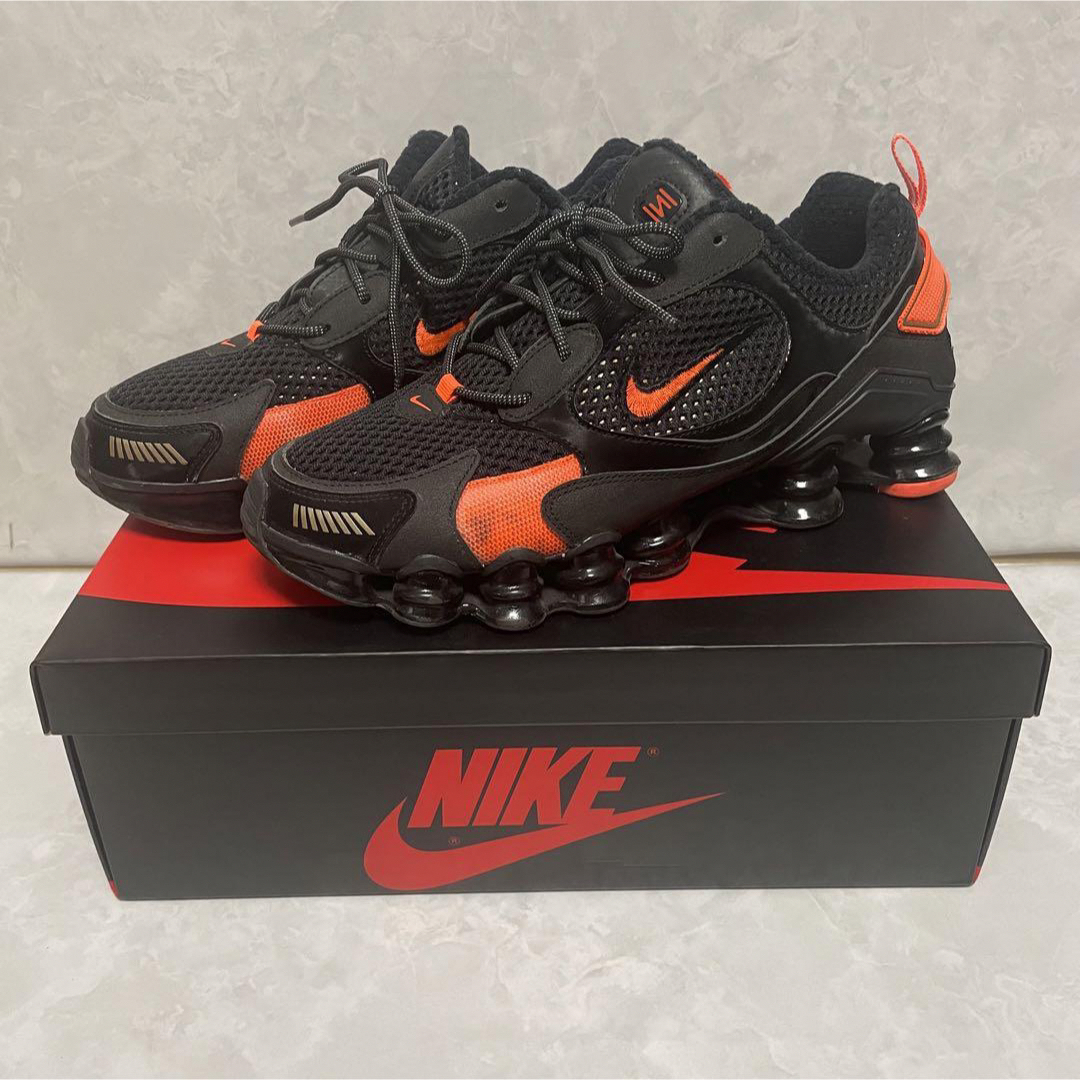 NIKE(ナイキ)の【専用】Nike WMNS Shox TL Nova "Black Orange メンズの靴/シューズ(スニーカー)の商品写真