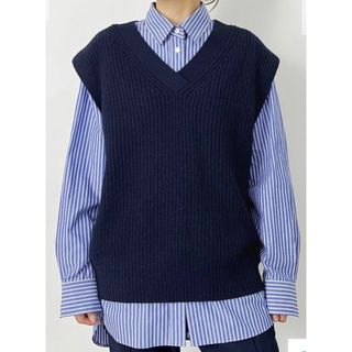 アパルトモンドゥーズィエムクラス(L'Appartement DEUXIEME CLASSE)の新品　L'Appartement  Knit Vest ネイビー(ベスト/ジレ)