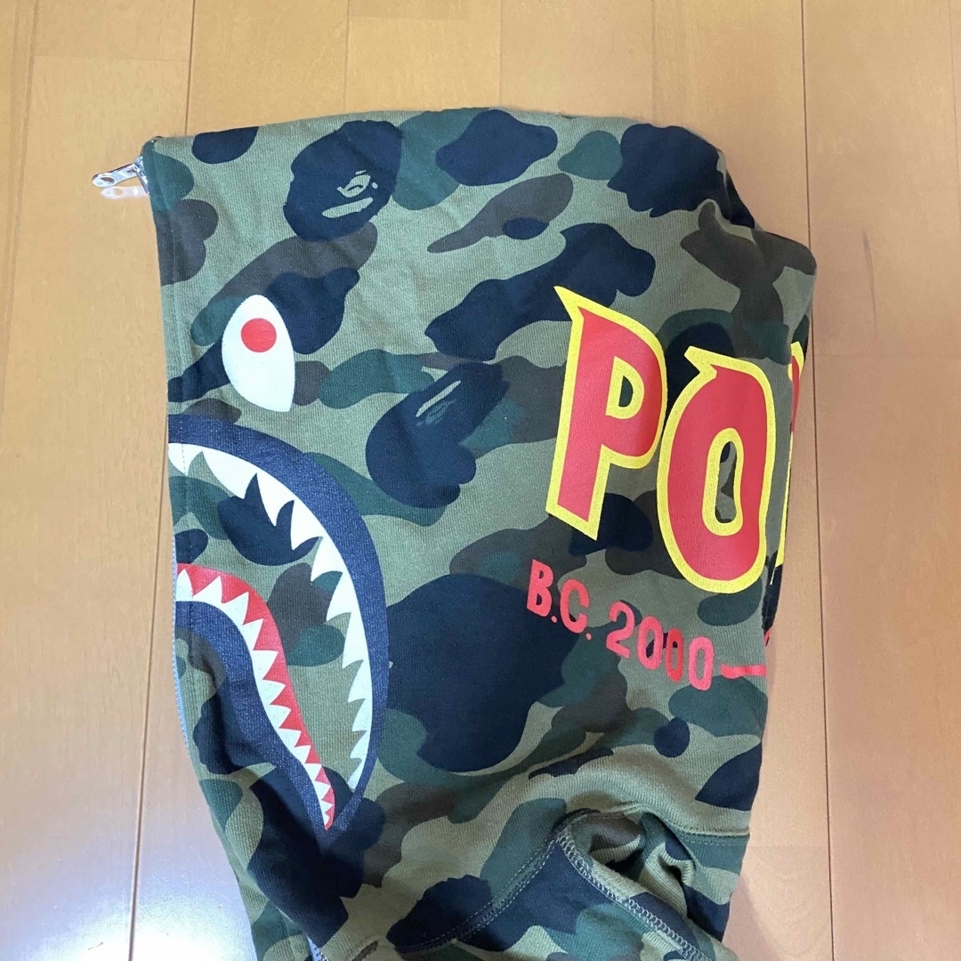 エイプ　シャーク パーカー 1st camo green × グレー