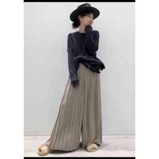 アパルトモンドゥーズィエムクラス(L'Appartement DEUXIEME CLASSE)のお値下げ中　Pleats Pants(その他)