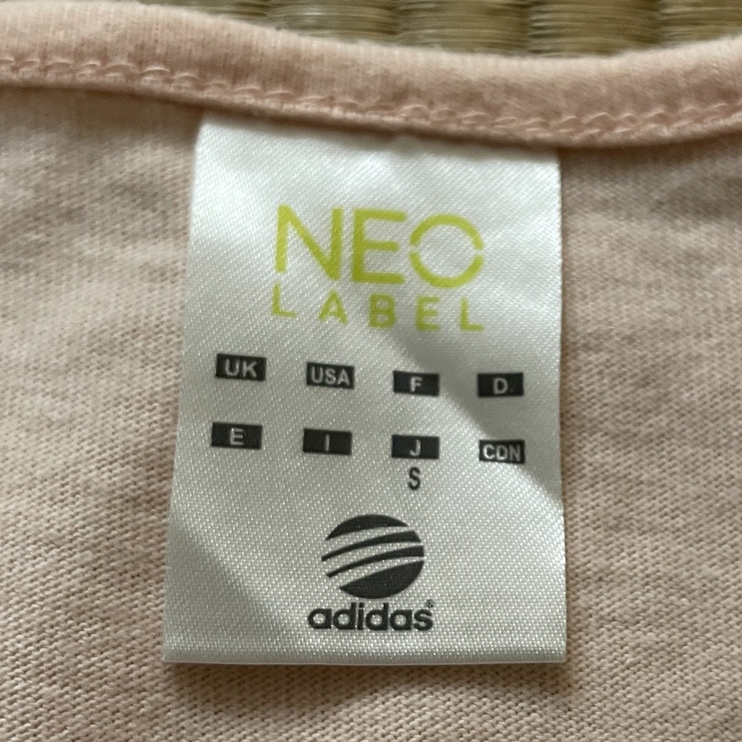 adidas(アディダス)のアディダス ティーシャツ レディースのトップス(Tシャツ(半袖/袖なし))の商品写真