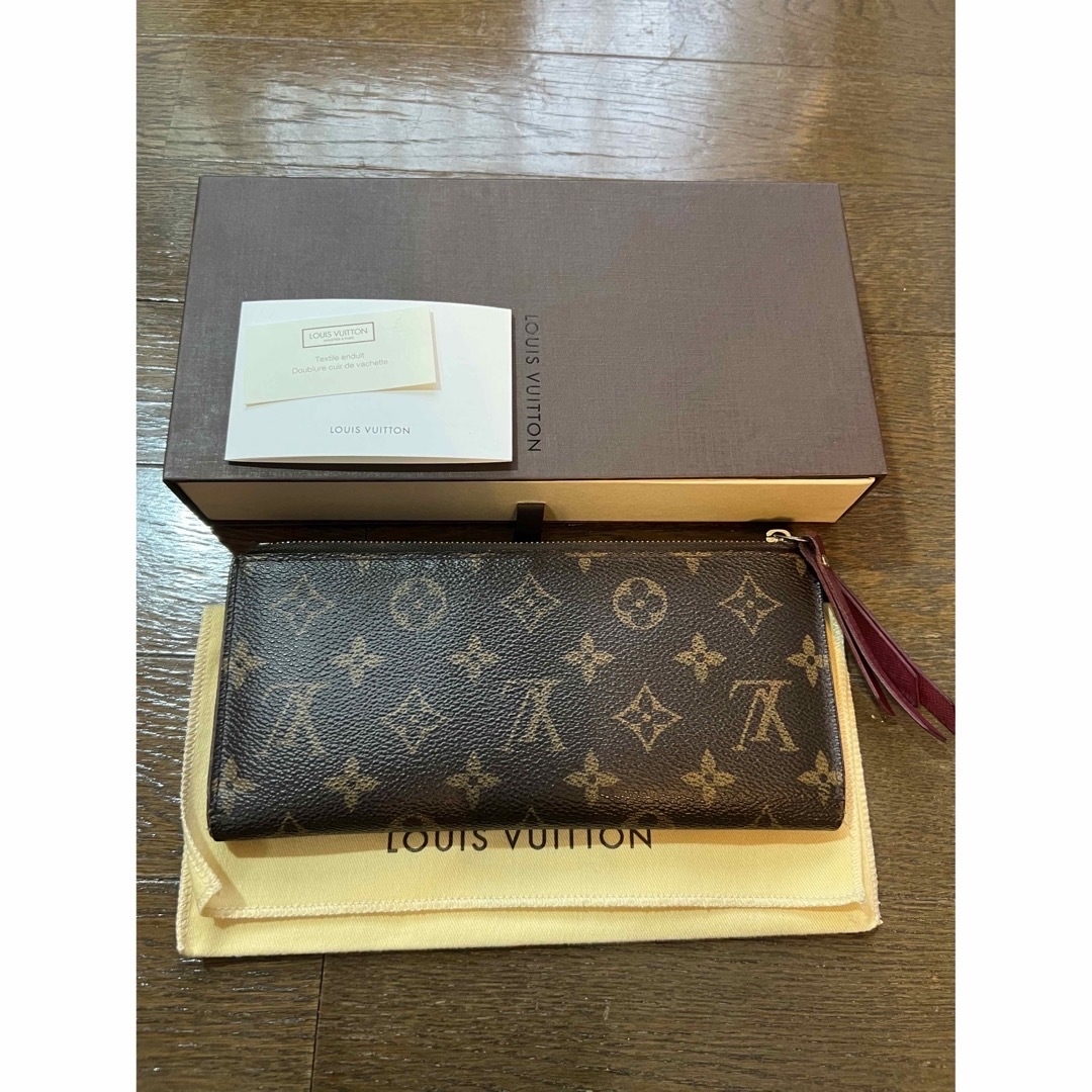 LOUIS VUITTON アデル　箱、ショッパーつき　長財布