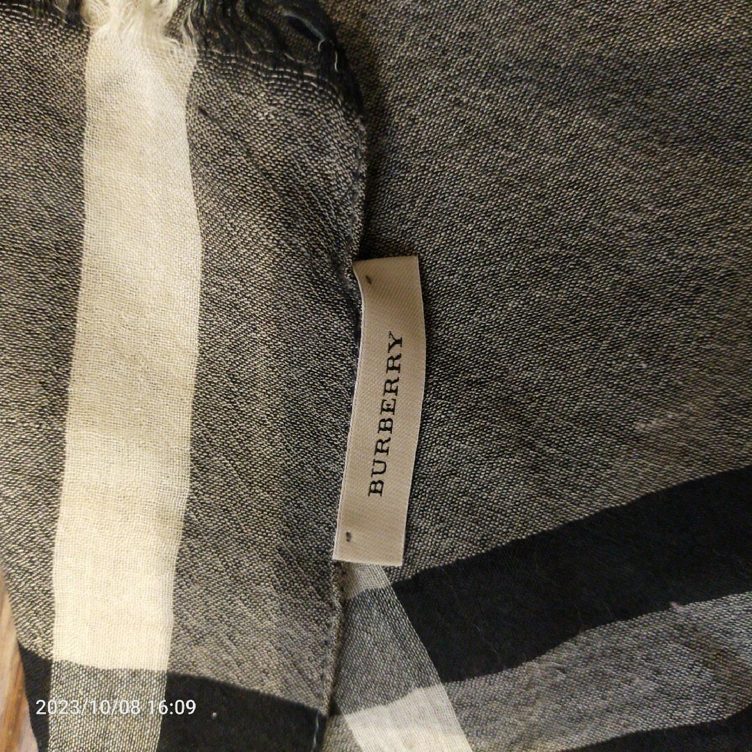 BURBERRY(バーバリー)のBURBERRY ストール レディースのファッション小物(マフラー/ショール)の商品写真