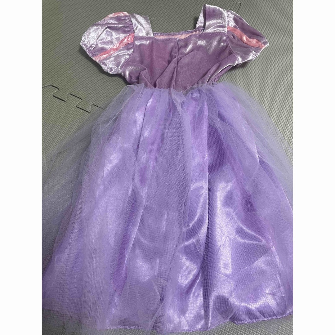 claire's(クレアーズ)の新品　ラプンツェル  ワンピース　110 キッズ/ベビー/マタニティのキッズ服女の子用(90cm~)(ワンピース)の商品写真