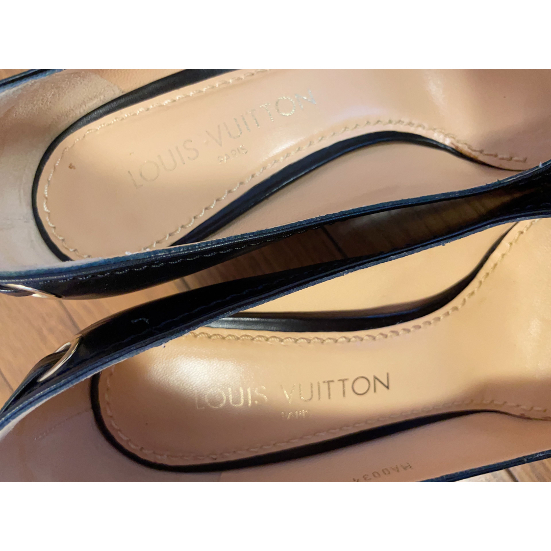 LOUIS VUITTON ルイヴィトン 黒371/2 スタッズ リボン