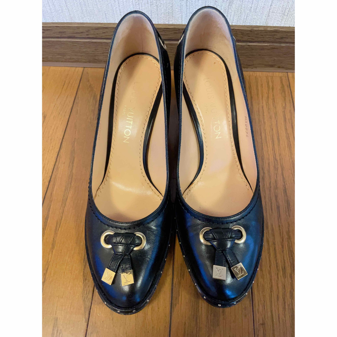 LOUIS VUITTON ルイヴィトン 黒371/2 スタッズ リボン