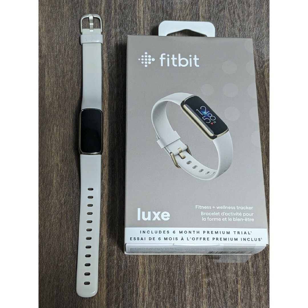fitbit luxe ルナホワイト