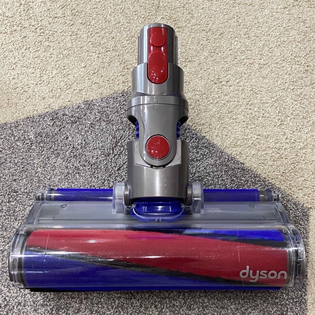 Dyson(ダイソン)のDyson   SV10FF  V8  Fluffy  ダイソン スマホ/家電/カメラの生活家電(掃除機)の商品写真