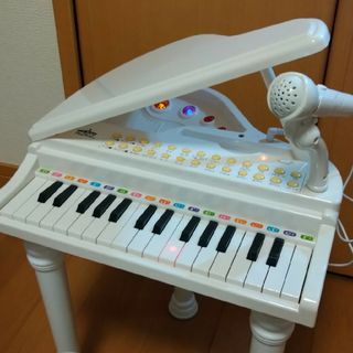 キッズグランドピアノ　マイク付き(楽器のおもちゃ)