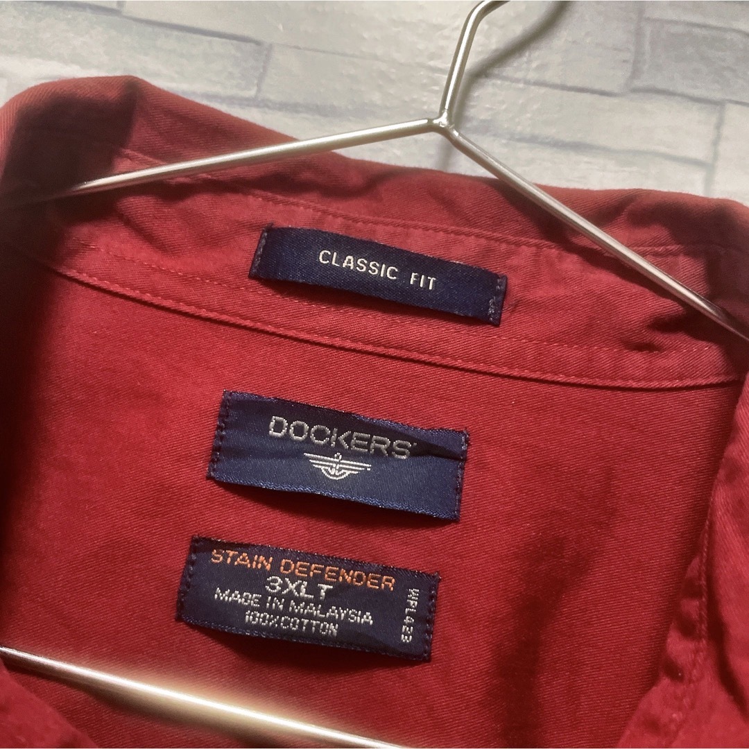 Levi's(リーバイス)のDOCKERS　シャツ　長袖　レッド　赤　ロゴ　刺繍　USA古着　Levi’s メンズのトップス(シャツ)の商品写真