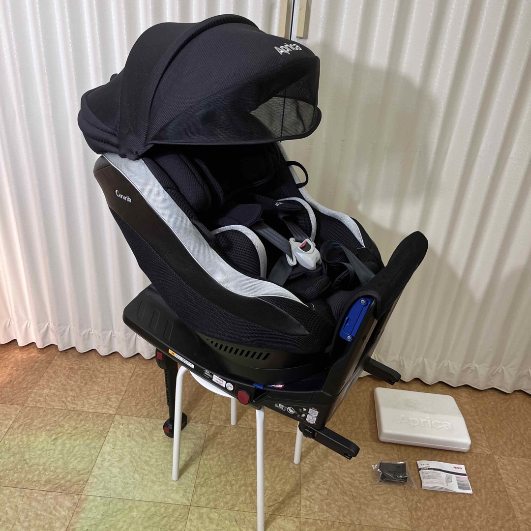 Aprica(アップリカ)のクリーニング済　☆美品☆　アップリカ　クルリラ　ISOFIX　回転式　ブラック キッズ/ベビー/マタニティの外出/移動用品(自動車用チャイルドシート本体)の商品写真