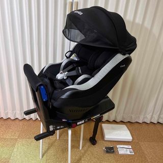 アップリカ(Aprica)のクリーニング済　☆美品☆　アップリカ　クルリラ　ISOFIX　回転式　ブラック(自動車用チャイルドシート本体)