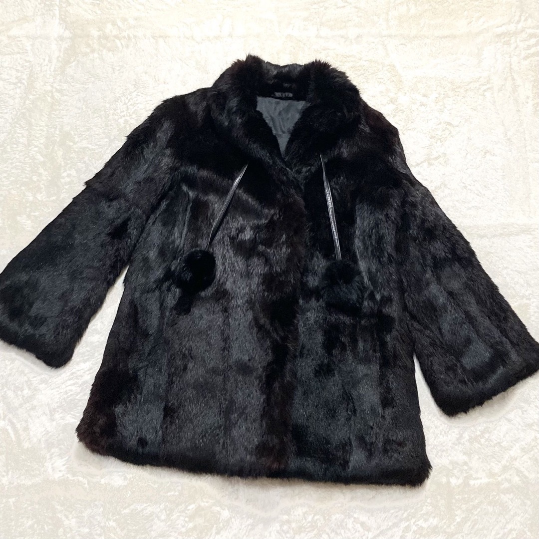 リアルラビットファー  ハーフコート 黒 レディース 13号サイズ相当 レディースのジャケット/アウター(毛皮/ファーコート)の商品写真