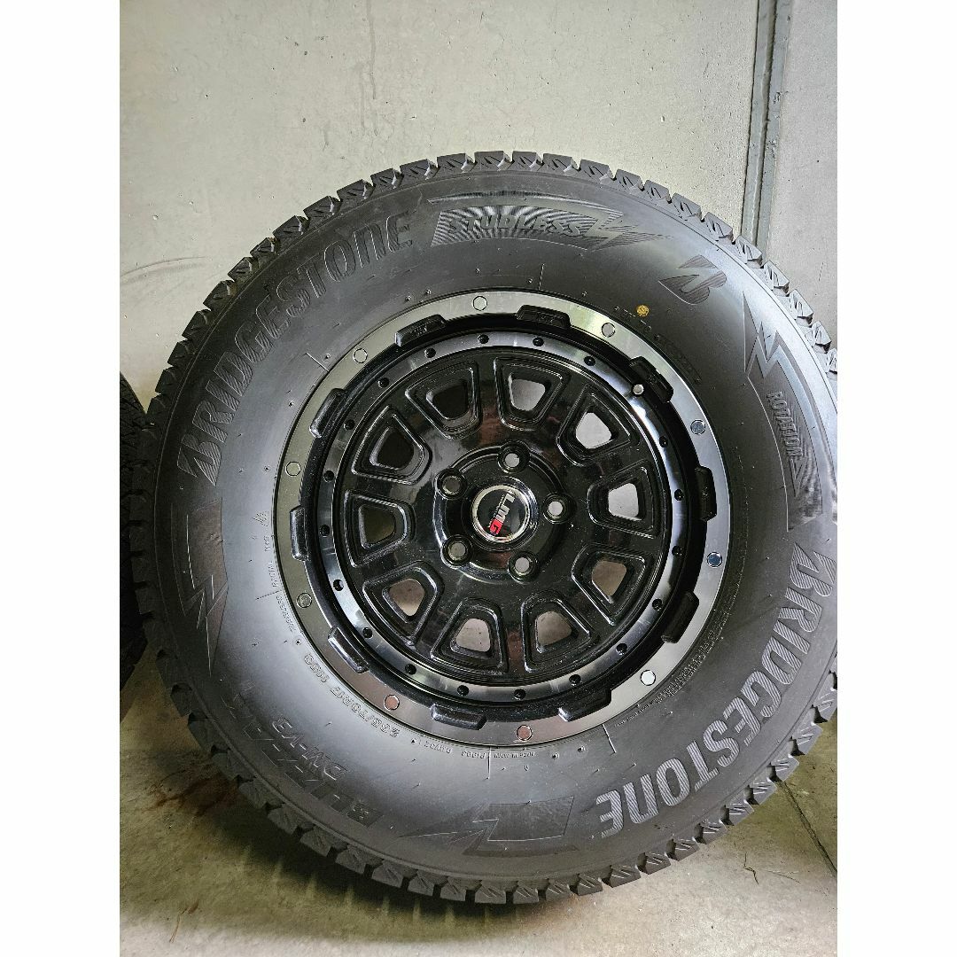 BRIDGESTONE - スタッドレスタイヤ ブリザックDM-V3 265/70R17の通販 ...