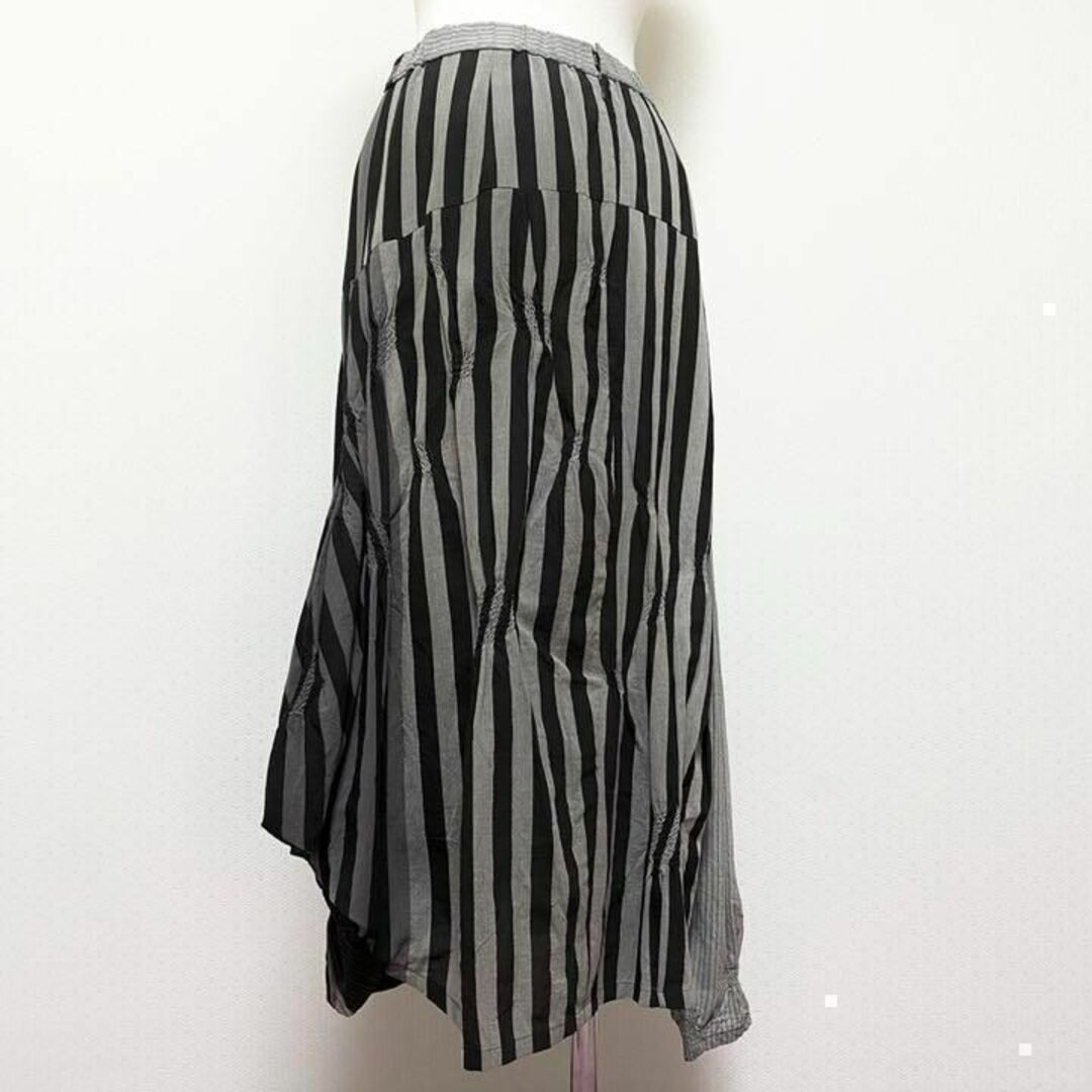 Sensounico(センソユニコ)のsensounco 慈雨 ストライプ ボリューム ロング スカート ブラウン レディースのスカート(ロングスカート)の商品写真
