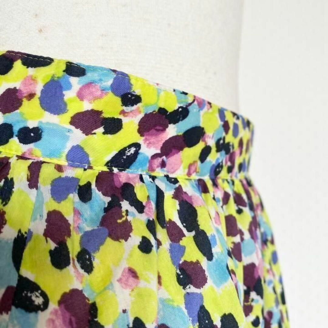 MACKINTOSH PHILOSOPHY(マッキントッシュフィロソフィー)のMACKINTOSH PHILOSOPHY 総柄ミモレ丈スカート レディースのスカート(ひざ丈スカート)の商品写真