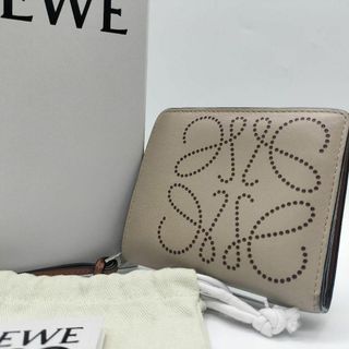 LOEWE - 美品✨LOEWE アナグラム コンパクトジップウォレット 折り財布