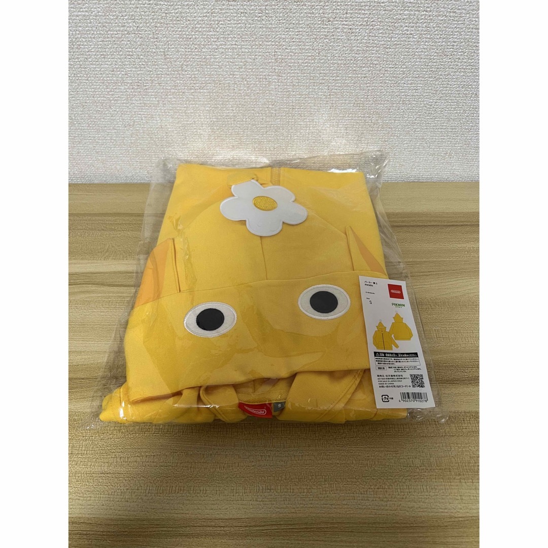 \\限定品 Sサイズ/ パーカー 黄ピクミン PIKMIN Nintendo