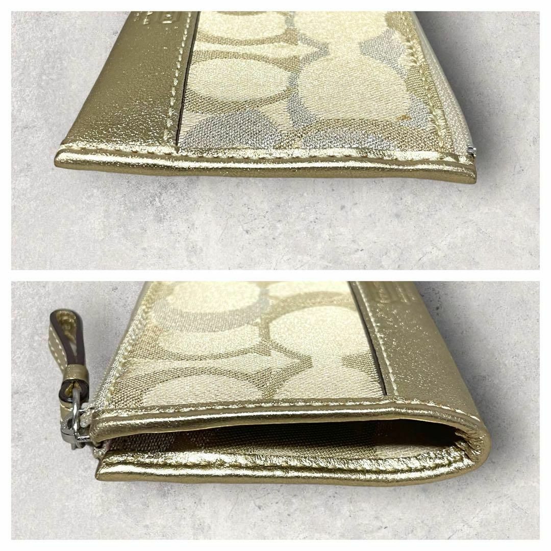新品未使用 COACH コーチ キーリング付きコインケース シグネチャー柄 金