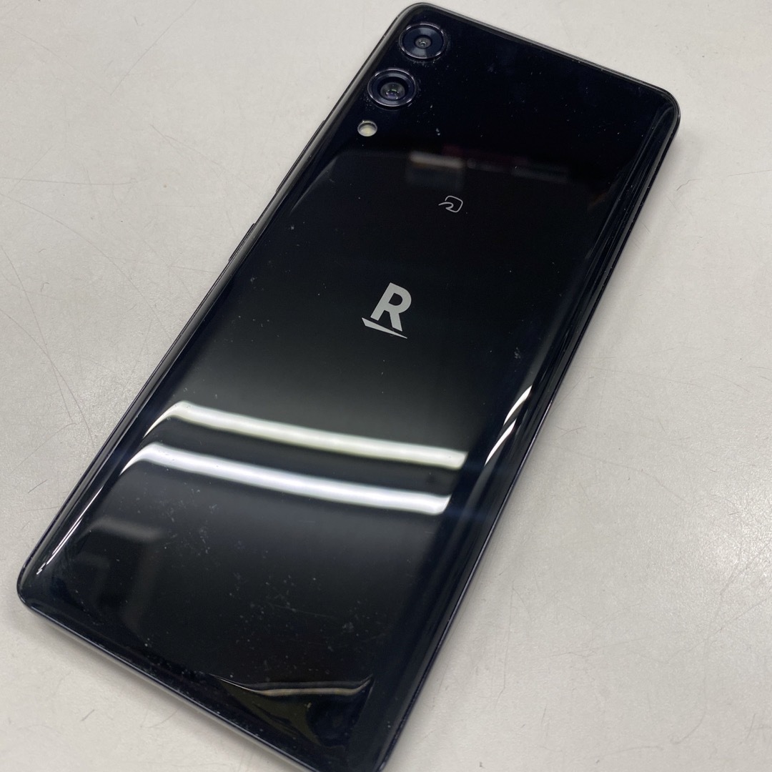 Rakuten(ラクテン)のSIMフリー Rakuten Hand 5G ブラック スマホ/家電/カメラのスマートフォン/携帯電話(スマートフォン本体)の商品写真