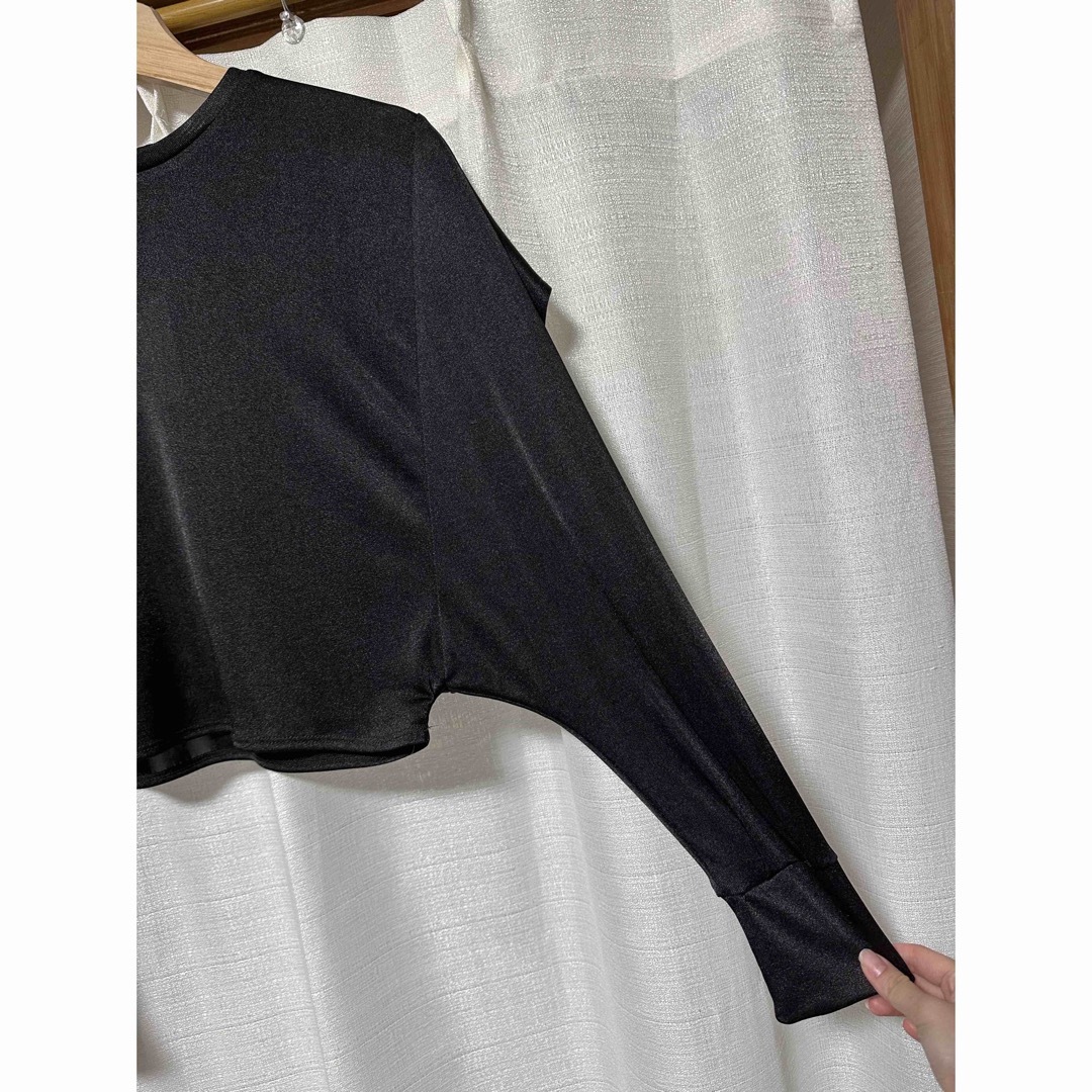 ZARA(ザラ)のZARA トップス Tシャツ カットソー スリット 黒 長袖 レディース 新品 レディースのトップス(Tシャツ(長袖/七分))の商品写真