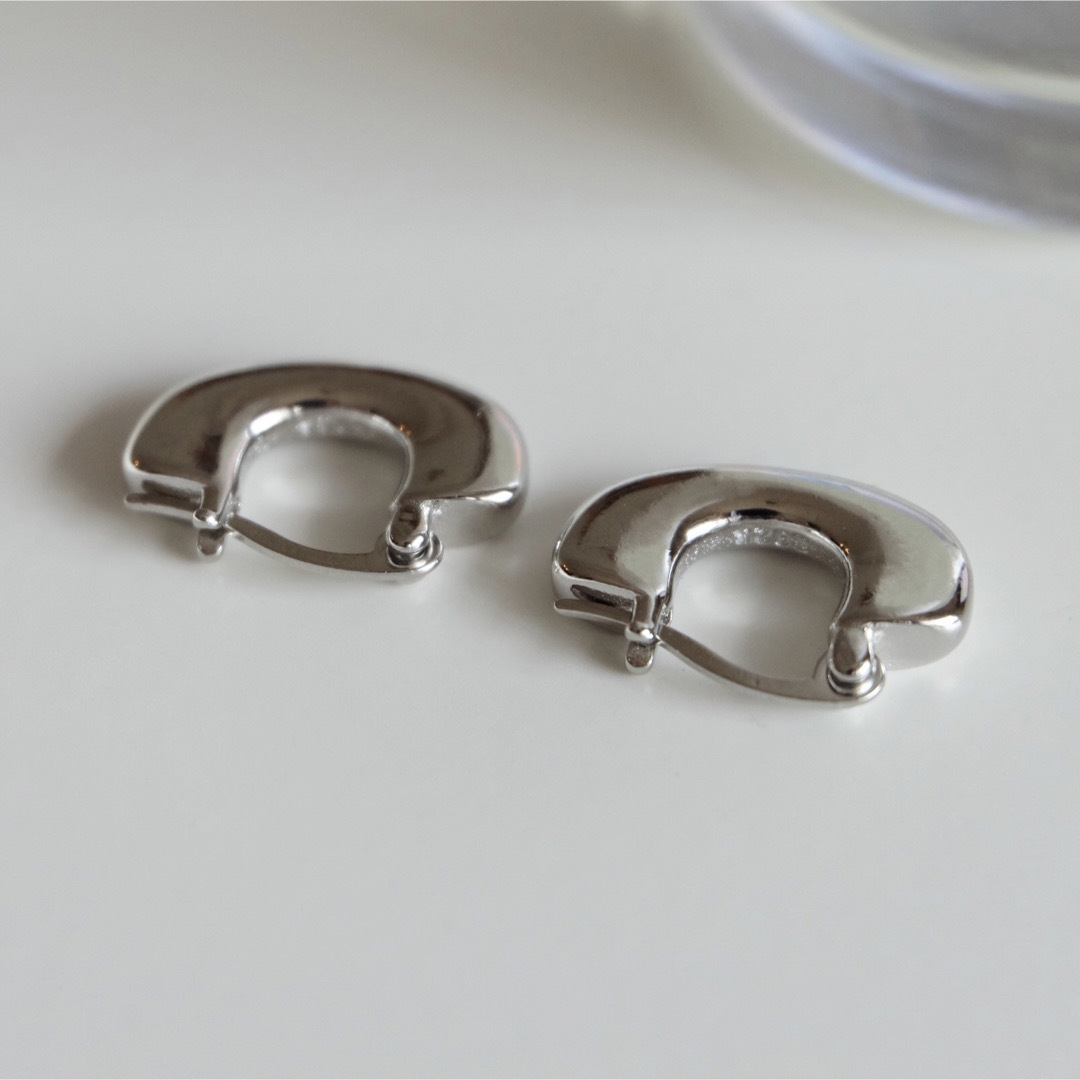 JOURNAL STANDARD(ジャーナルスタンダード)のピアス No.P2342 silver レディースのアクセサリー(ピアス)の商品写真