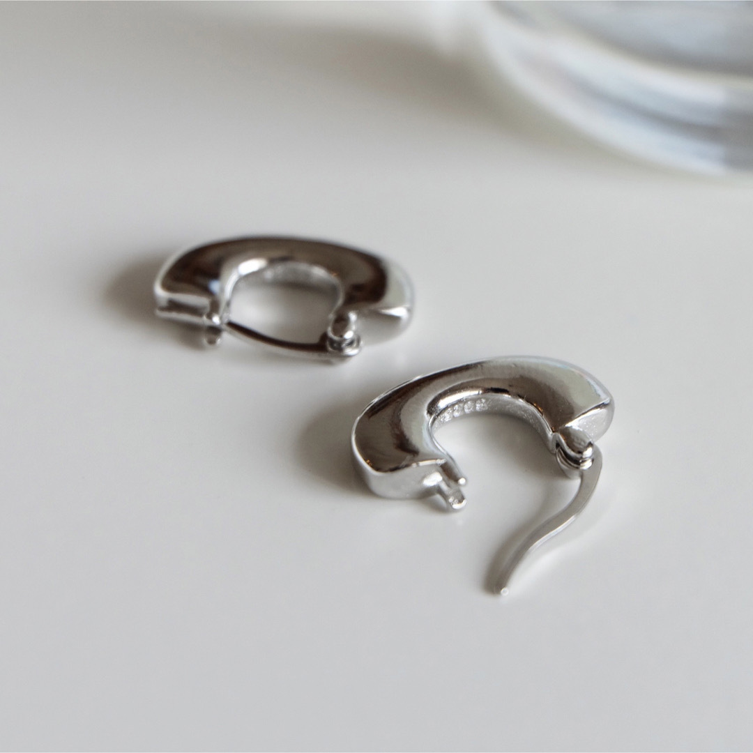 JOURNAL STANDARD(ジャーナルスタンダード)のピアス No.P2342 silver レディースのアクセサリー(ピアス)の商品写真