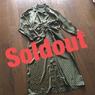 未使用品　ZARA  ペイズリースカーフ柄 シャツ ワンピース　L