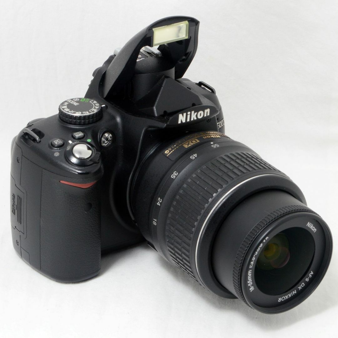 ☆ショット数790＆手振れ補正☆Nikon ニコン D5000-