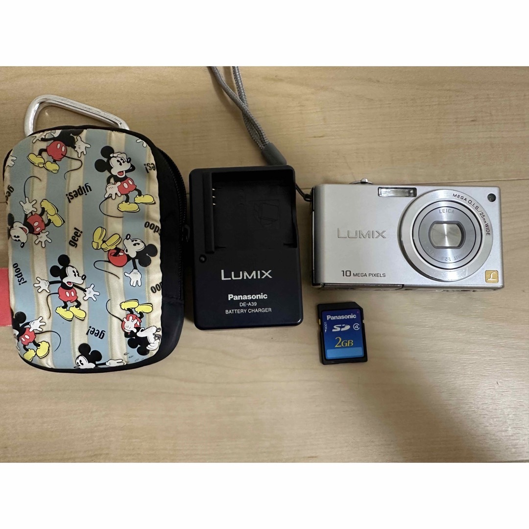 パナソニック LUMIX 10MEGA PIXELS 動作◎の通販 by Rxxxluv's パナソニック LUMIX 10MEGA PIXELS 動作◎の通販 by Rxxxluv's