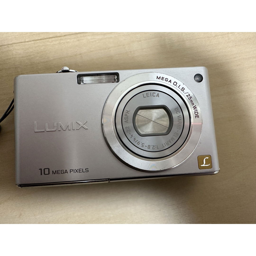 パナソニック LUMIX 10MEGA PIXELS 動作◎の通販 by Rxxxluv's パナソニック LUMIX 10MEGA PIXELS 動作◎の通販 by Rxxxluv's