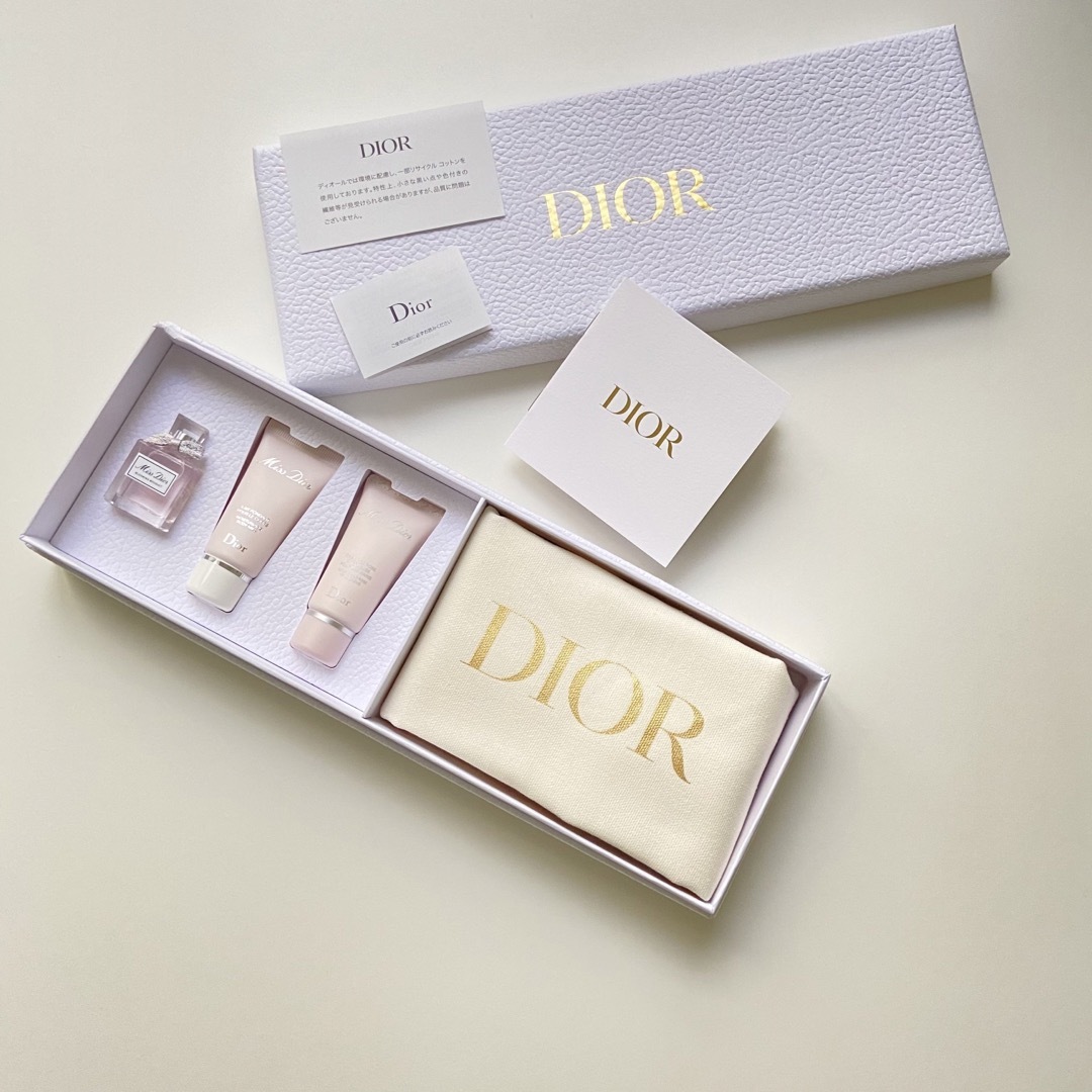 Christian Dior(クリスチャンディオール)の【新品】Miss DIOR ミスディオール　会員バースデーギフト　トラベルセット コスメ/美容のボディケア(ボディクリーム)の商品写真