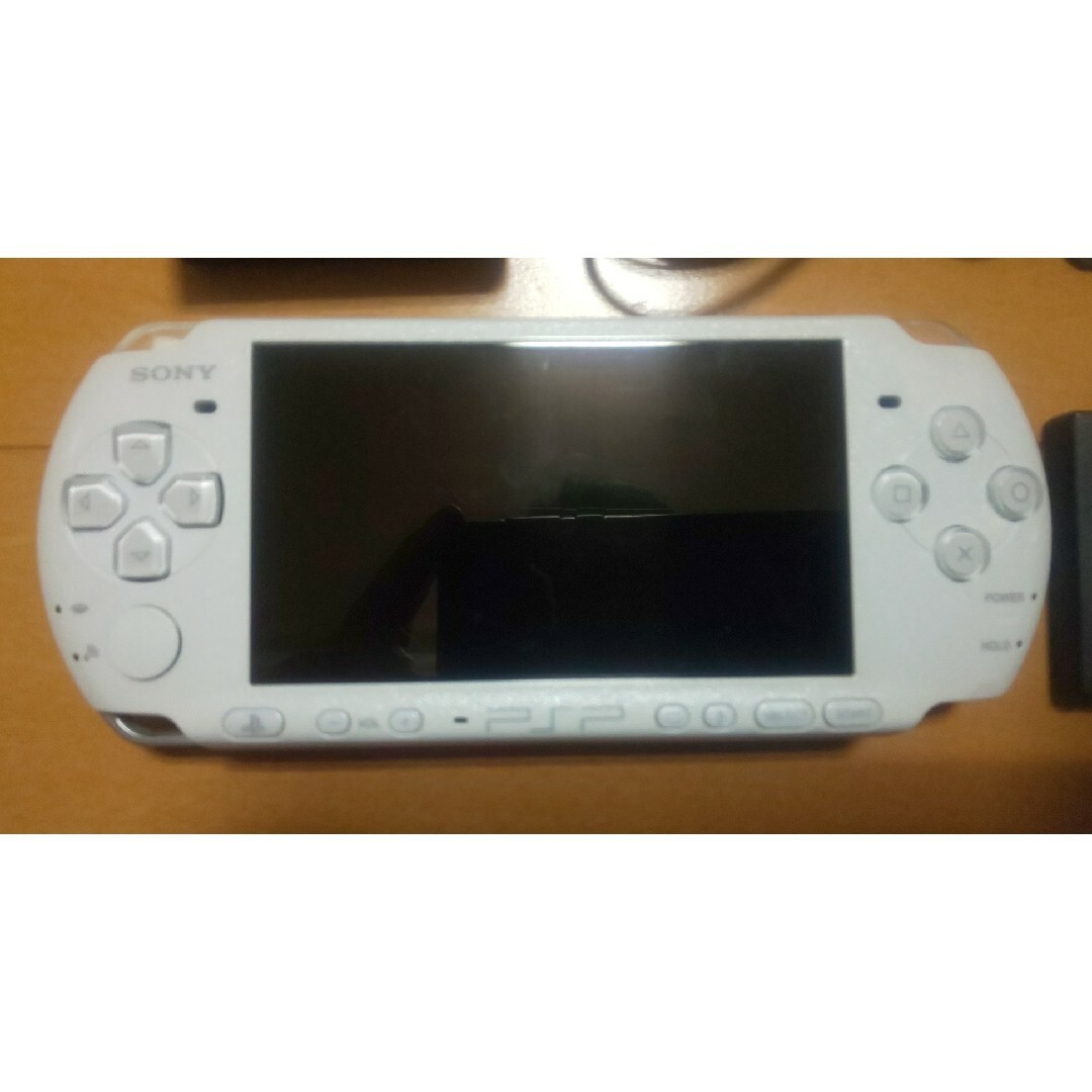 PlayStation Portable - （管174）PSP-3000（ホワイト、修理品）すぐ