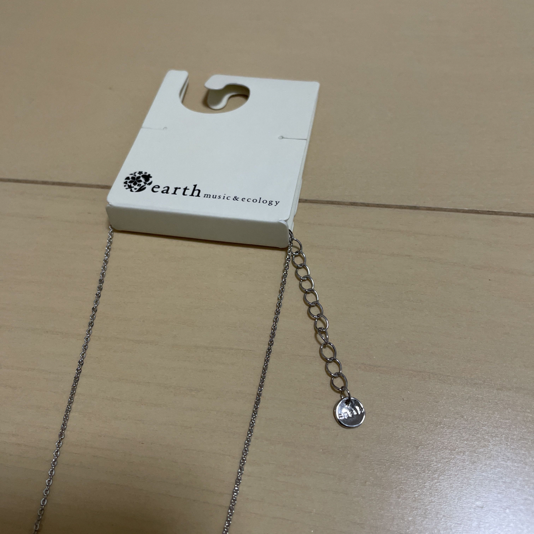 earth music & ecology(アースミュージックアンドエコロジー)の【値下げ中】earth music&ecology サークルネックレス レディースのアクセサリー(ネックレス)の商品写真