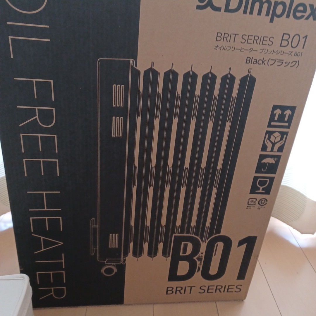 Dimplex オイルフリーヒーター ブラック ECR12B(B) スマホ/家電/カメラの冷暖房/空調(オイルヒーター)の商品写真